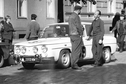 Longin Bielak i Andrzej Komorowski – Renault 8 Gordini.